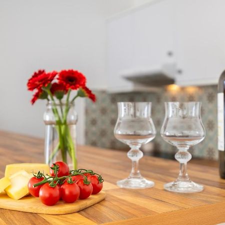 Apartamento Cor Do Mar - Sunny, Clean And Spacious Apartment With Sea View, In Alvor - Very Close Walking Distance To The Beach And Alvor Village Buitenkant foto